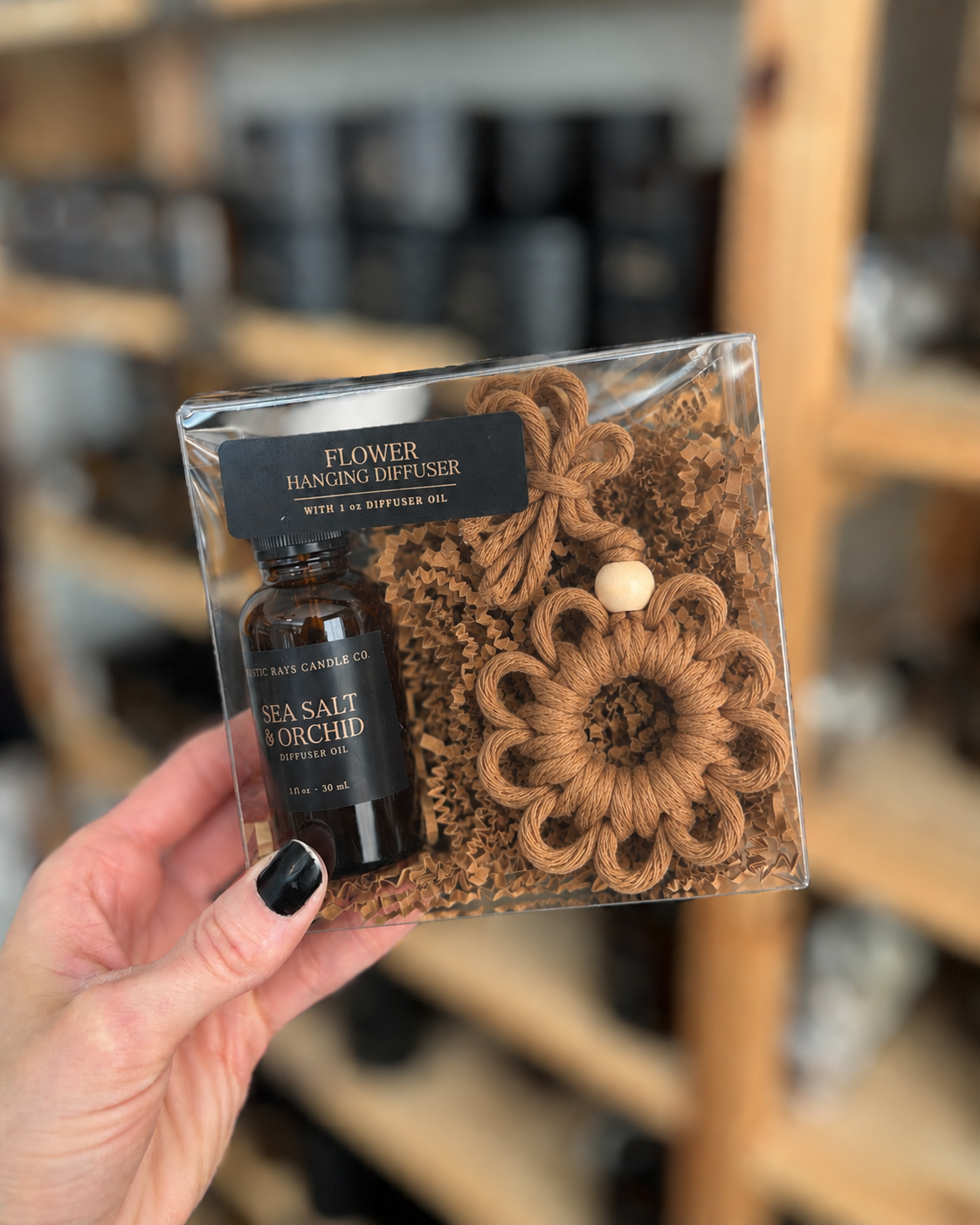 Flower Hanging Diffuser with Oil | Latte