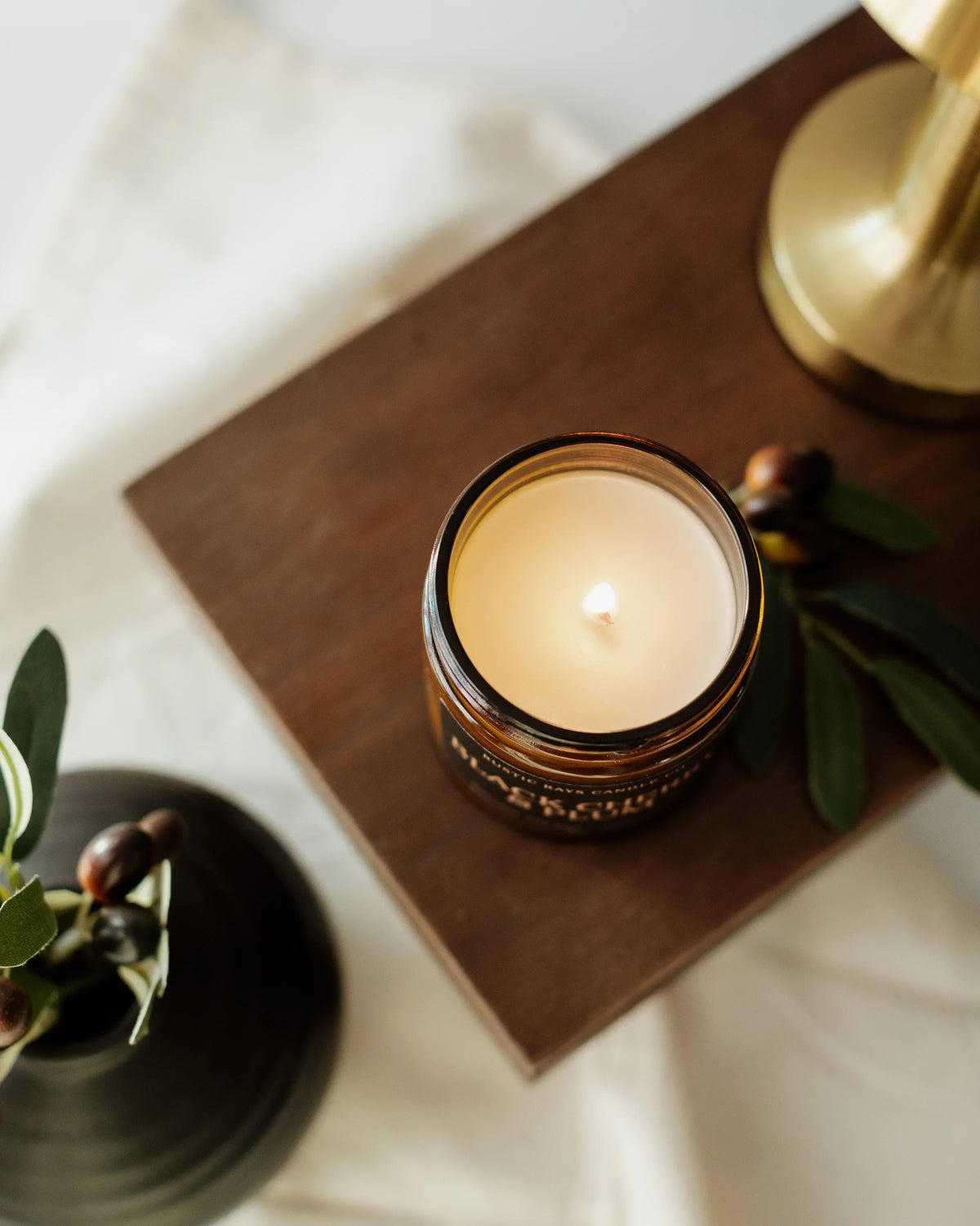 - Sea Salt & Orchid | 9 oz Amber Jar
