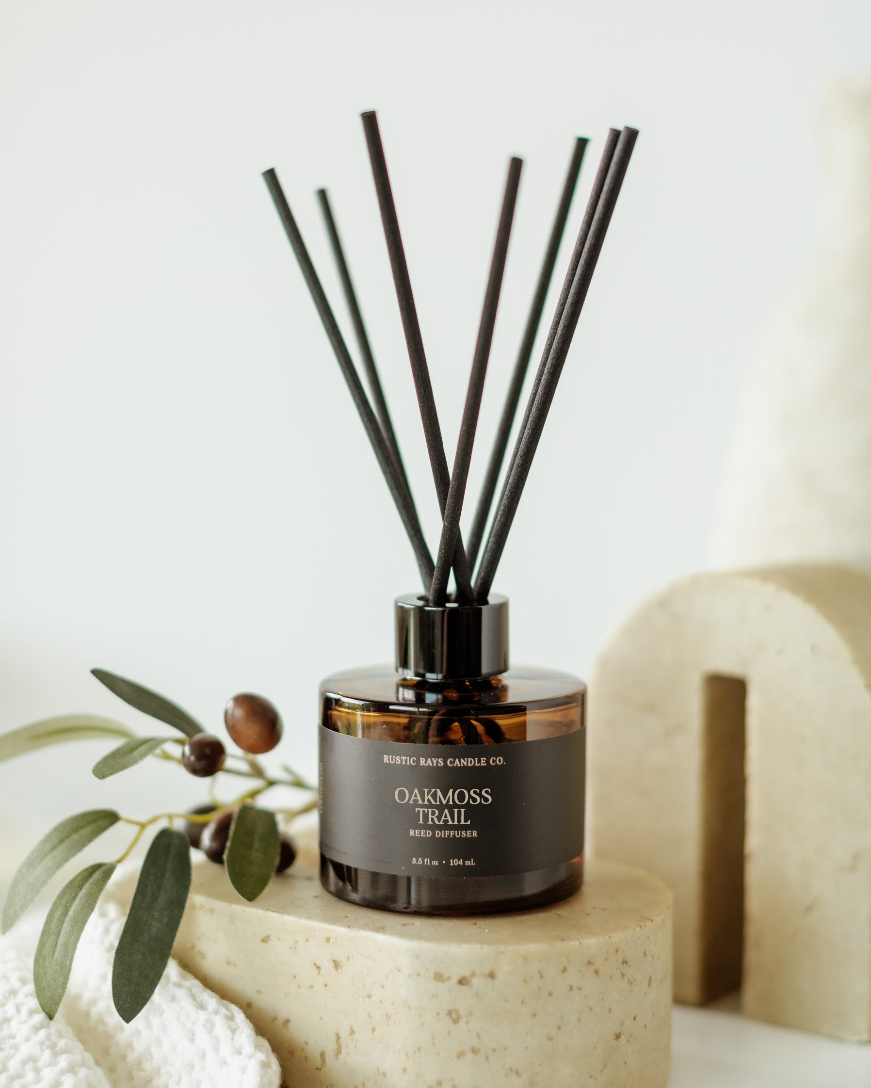 Oakmoss Trail | Reed Diffuser – Rustic Rays Candle Co.